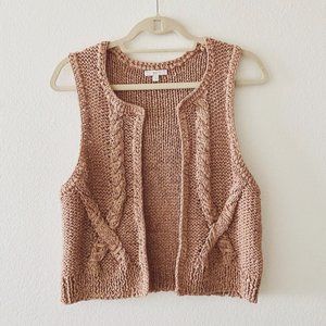 Gap Cable Knit Open Vest  *Adorable*